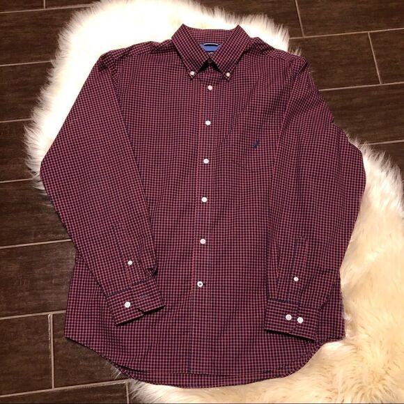 Nautica red/navy button down size large - Picture 1 of 6